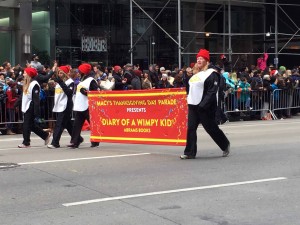 2015 11 26 New York Macy's Thanksgiving Day Parade Balloons Diary of a Wimpy Kid Banner